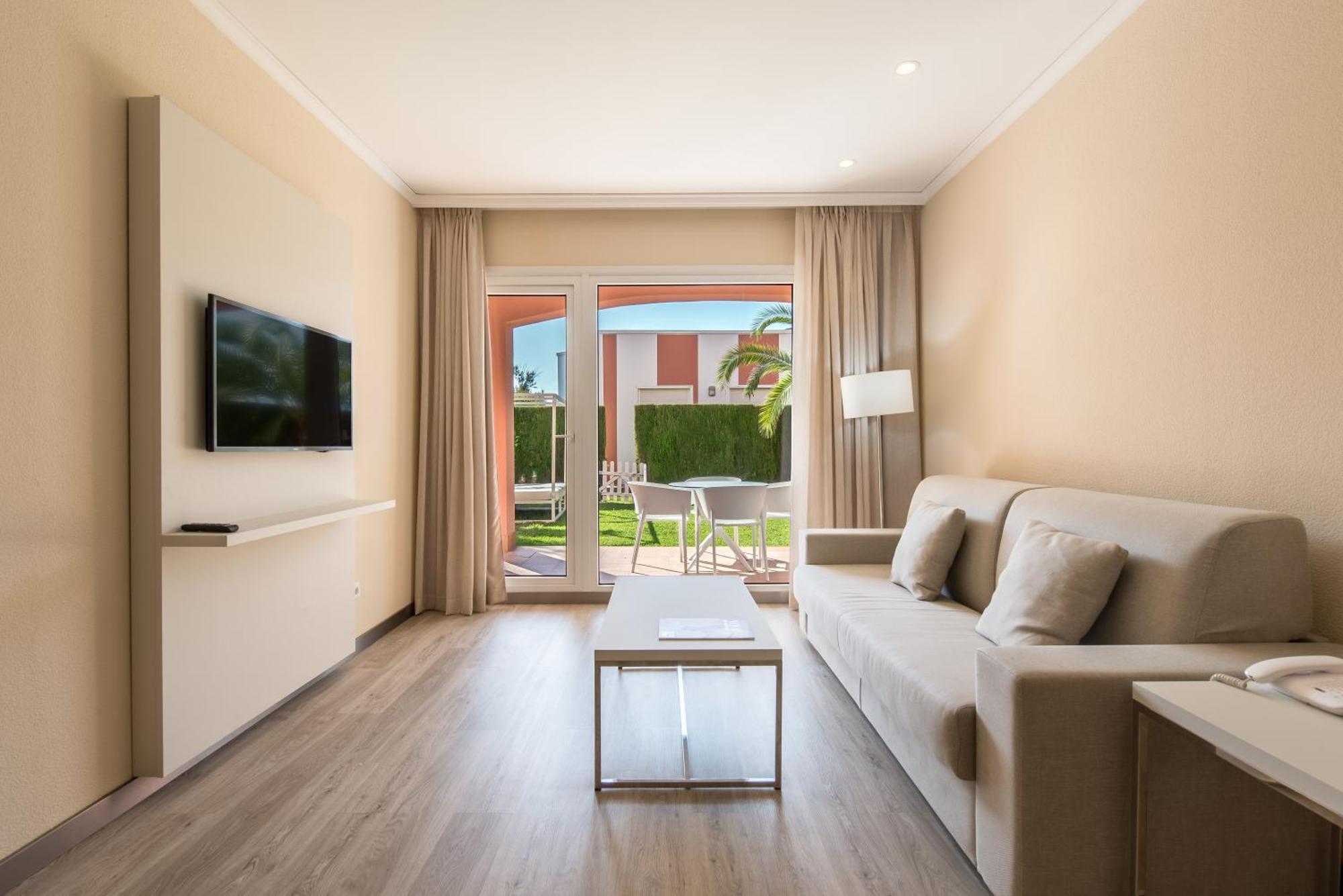 Oliva Nova Beach & Golf Hotel Exterior photo