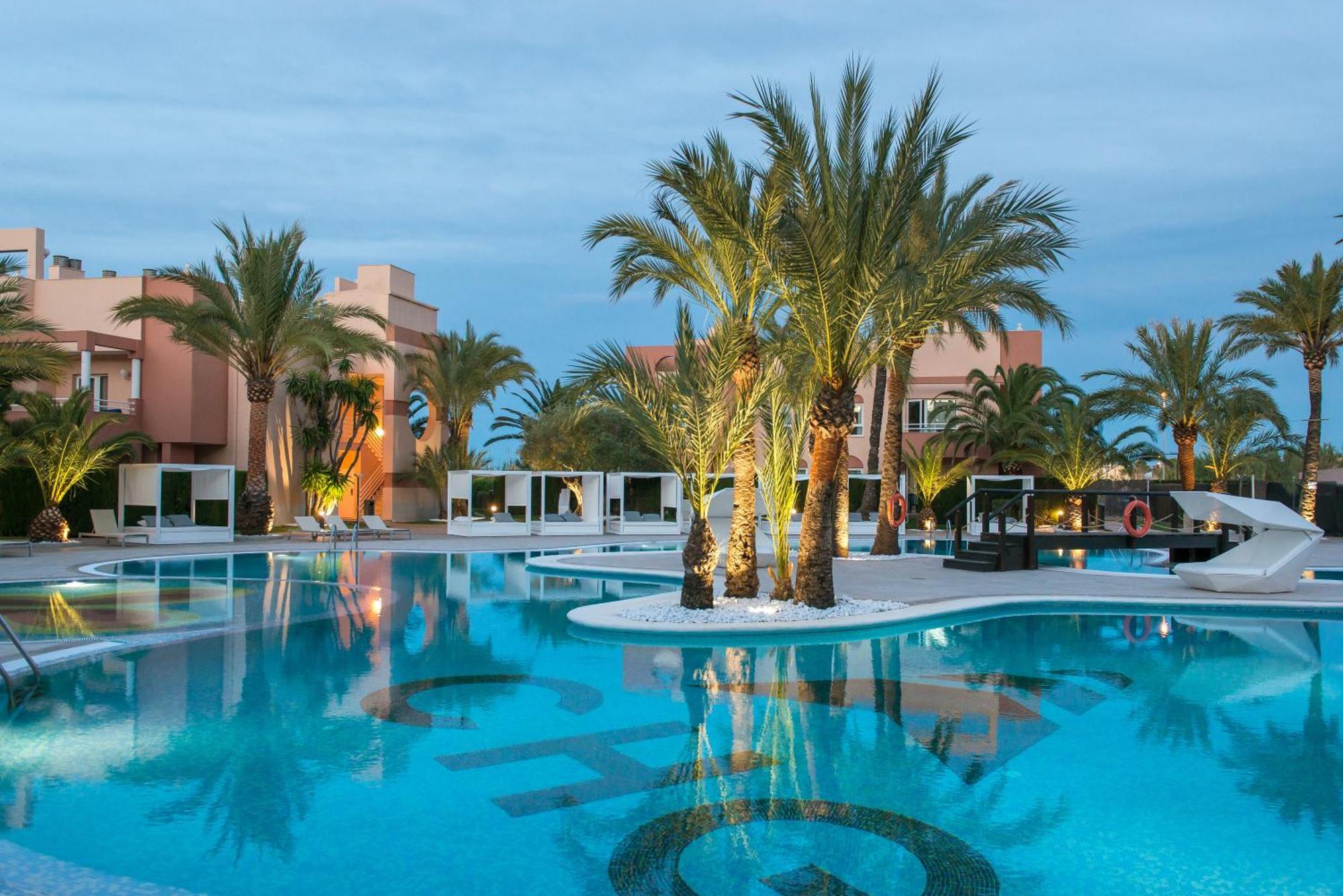 Oliva Nova Beach & Golf Hotel Exterior photo